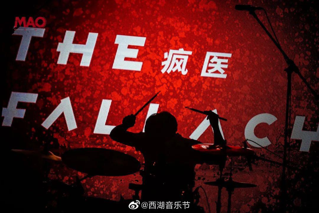 微信群请加 thefallacy新浪微博@疯医乐队返回搜狐,查看更多