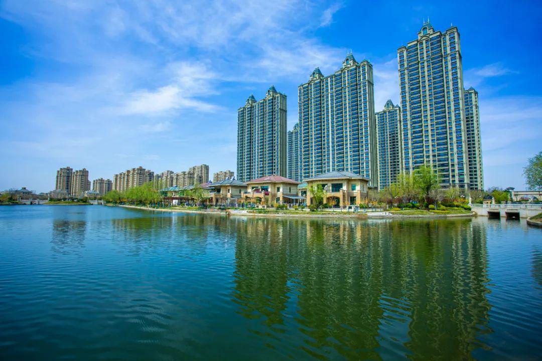 宿迁恒大绿洲实景▲ 重庆恒大翡翠湾实景▲ 三亚恒大海上帝景实景