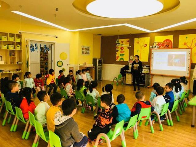 幼儿园学费贵却一直不开学,那能退一些