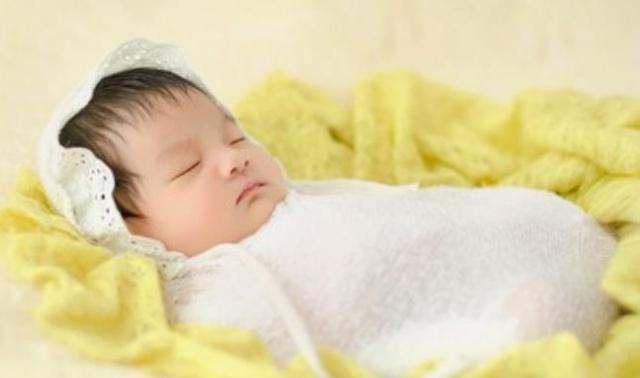 #鱼肝油#什么时候是补充的最佳时机？宝妈尽量早知道鱼肝油怎么补