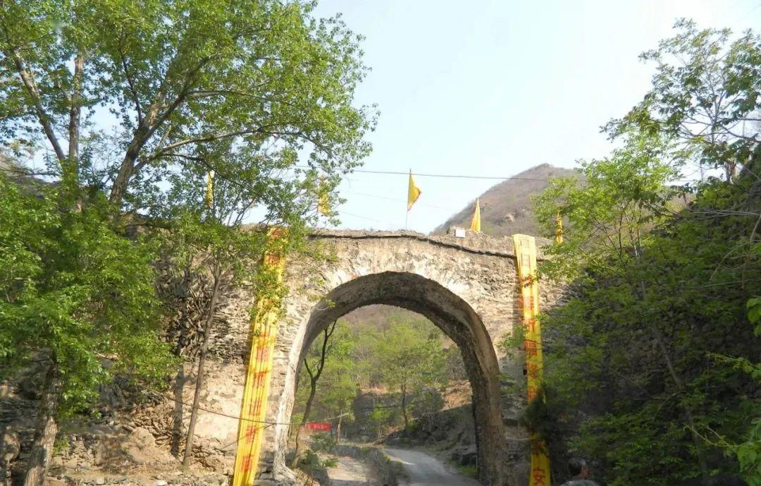 板桥村,位于门头沟区大台地区.