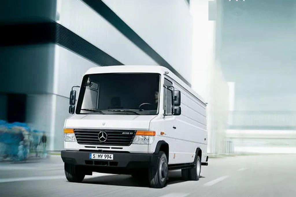 奔驰威雷(mercedes-benz vario,车厂内部的车型编号为w670)是梅赛德斯