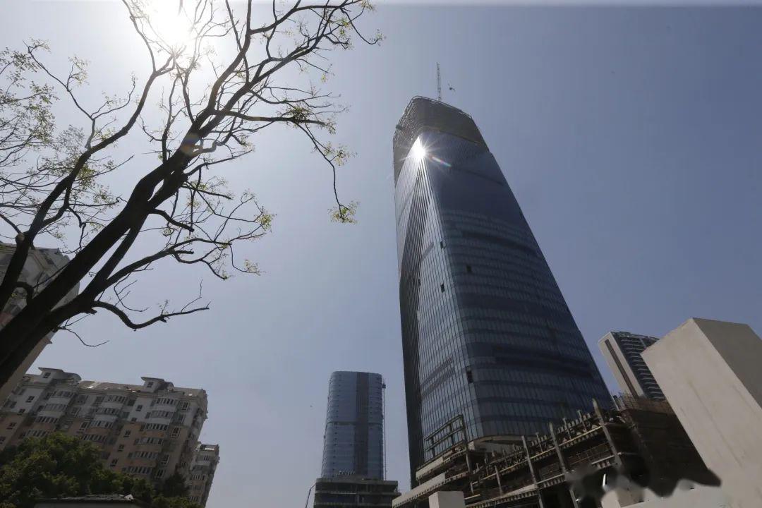 249米三江口第一高楼主体结构封顶甲级写字楼超豪华酒店投用时间就在