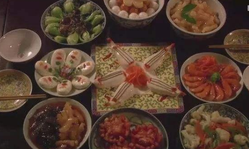 百寿桃|清朝后宫嫔妃陪皇帝吃饭，不是一件好差事