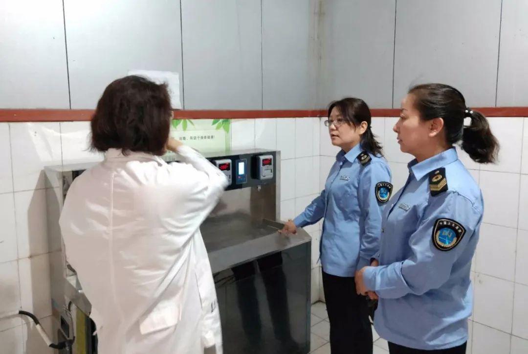 委员履职故事之冯云燕