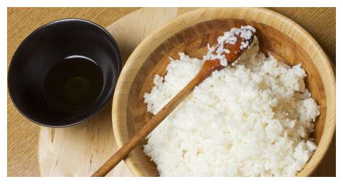 糯米与大米哪个含糖高 ac8c30b136f34f628f1a456bac7c8127.jpeg