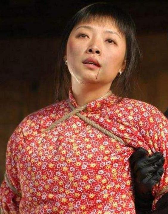 2005年，梁林琳演了《亮剑》秀芹，此后她无法摆脱李云龙的名字_李幼斌