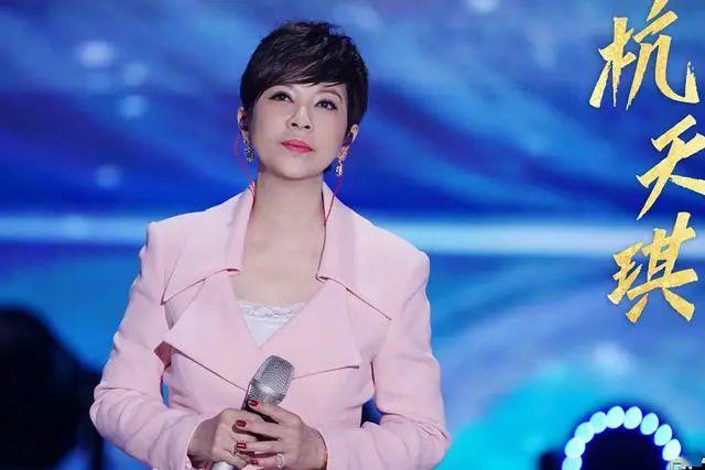 杭天琪:曾是格莱美亚洲第一人,如今参加《天赐的声音》丢份吗?