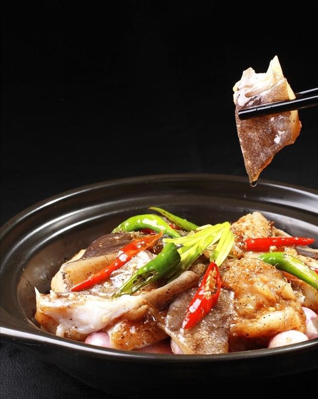 美食精选砂锅焗鱼块