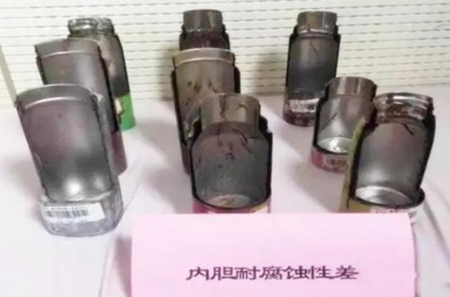 保温杯■倒出来的水“有毒”,你家娃在用吗?央视曝光:这种“索命杯”