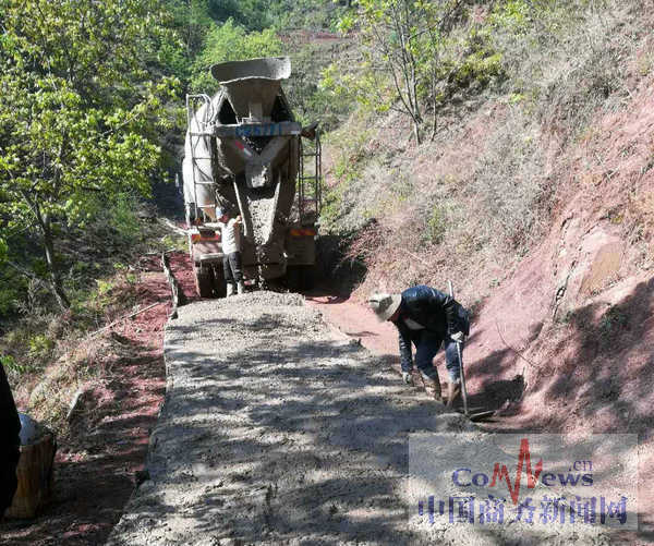 云南会泽县马路乡新山村脱贫攻坚入户路5月建成