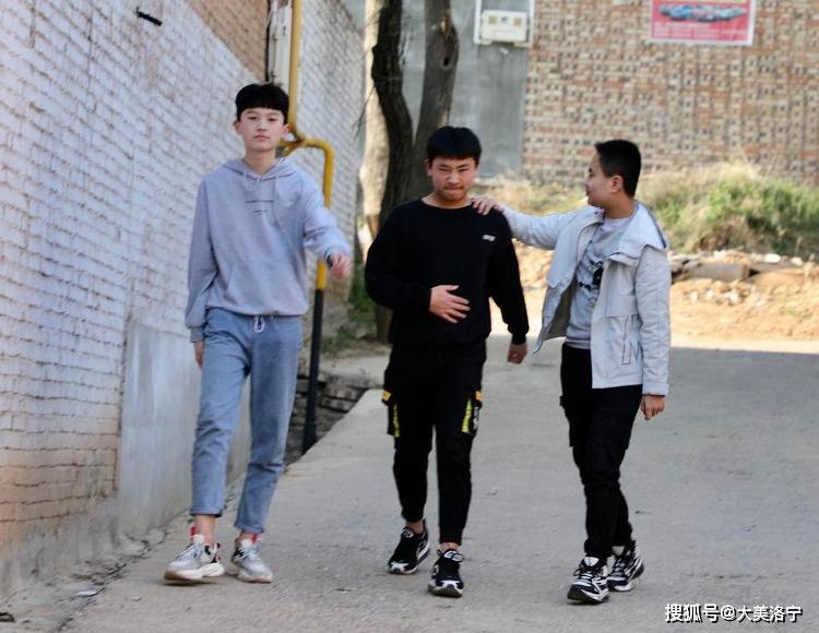 洛宁县城印象(图114)