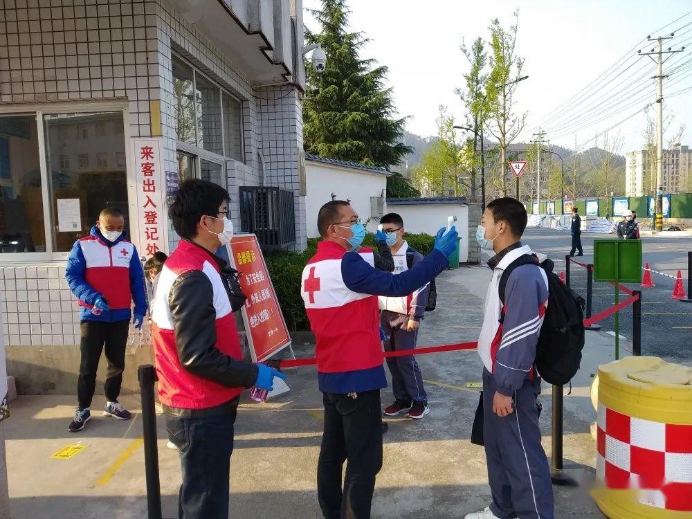 於潜一中