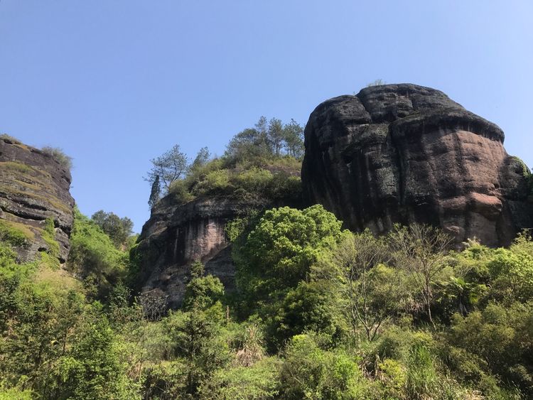 丽水东西岩景区,我于2019年的三月三畲族风情节那天去过一次,由于