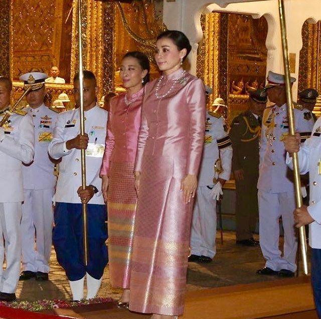 泰国国王王后 67a3ca087f44472eb174f05d9fd2886d.jpeg
