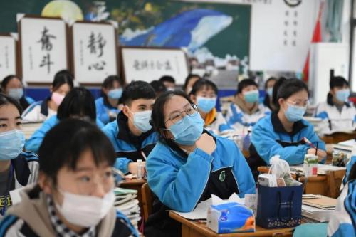宁波高三初三今天开学!入校,就餐,上课是这样的