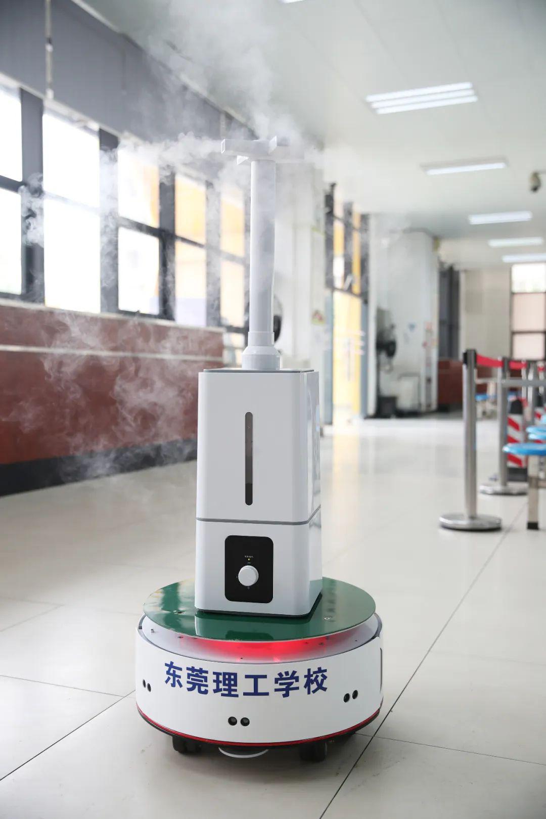 机器人口罩机_戴口罩的卡通图片(3)