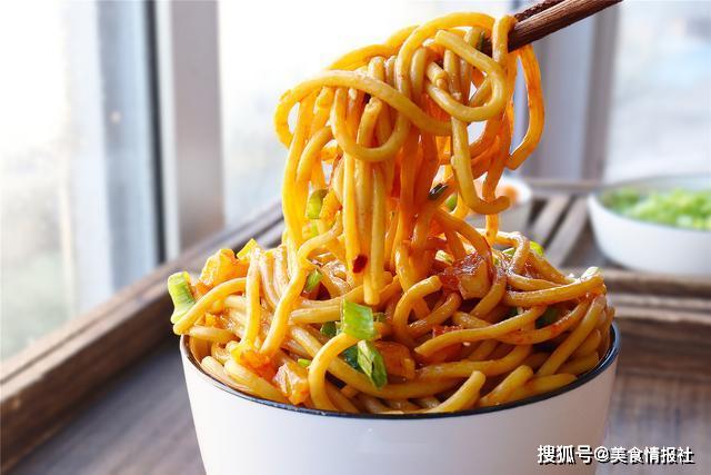 在家怎样做热干面 825164cbeb414ab7b8800432979fb868.jpeg