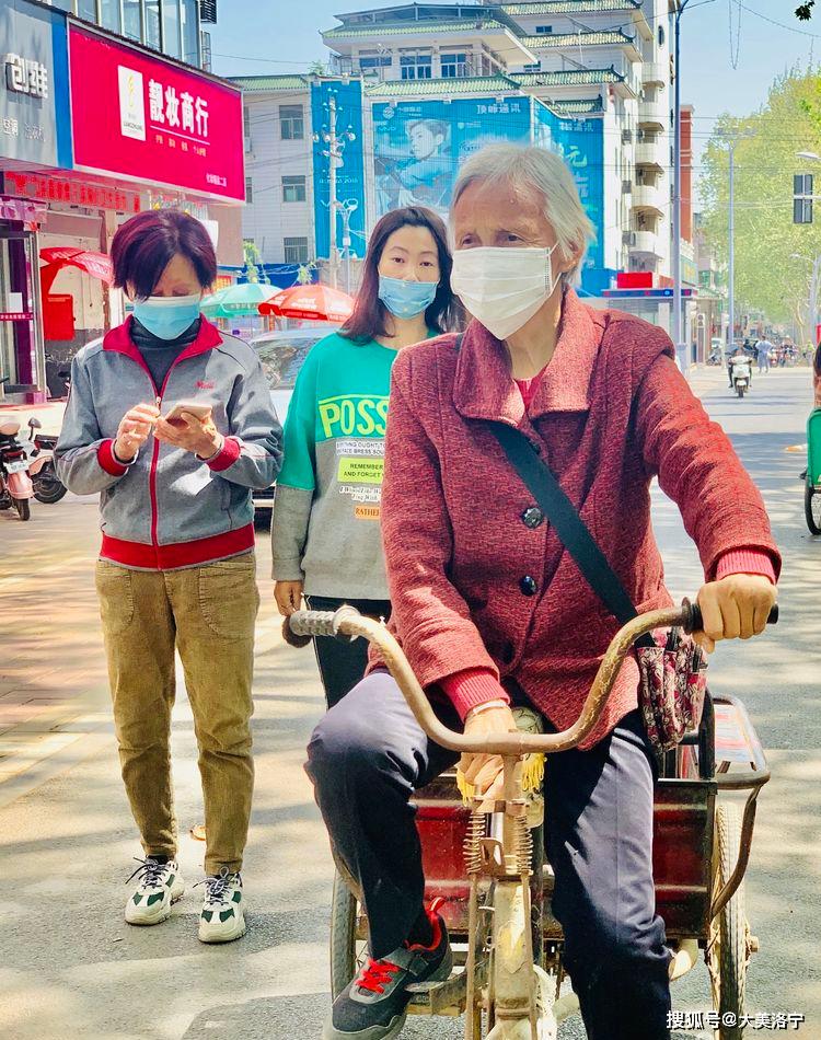 洛宁县城印象(图128)
