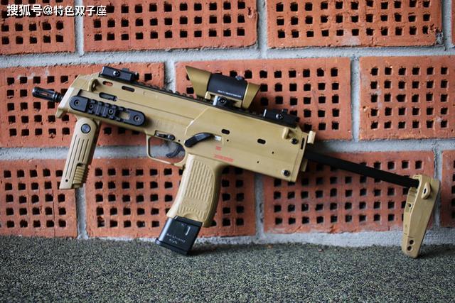 mp7冲锋枪,由黑克勒-科赫所研发的个人防卫武器,原称单兵自卫武器(pdw