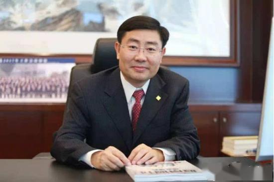 独家：一年轻女性在上海金茂酒店坠亡 中国金茂总裁李从瑞知道吗？