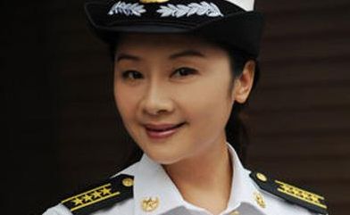 出道28年零绯闻，帮助老公成名后被抛弃，离婚