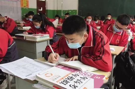 「加时赛」如何冲刺“加时赛”？教育专家支招高考师生高考延期一月