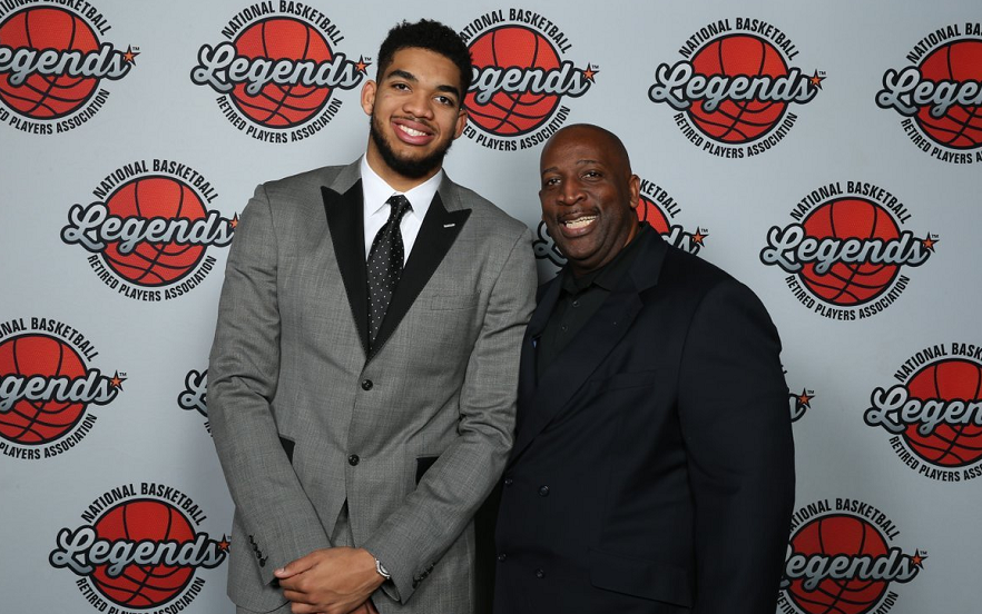 『母亲』NBA两大噩耗！唐斯母亲因新冠去世！开拓者也有工作人员去世了