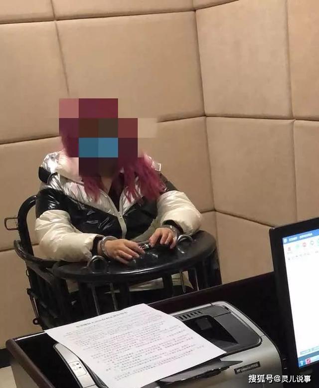 女人口罩诈骗_女人戴口罩图片(2)