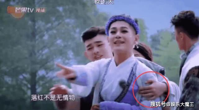 被男演员刘润南“咸猪手”，虞书欣工作室发声