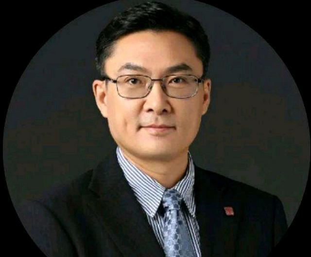 高管性侵养女事件发酵，章子怡姚晨发声，李咏