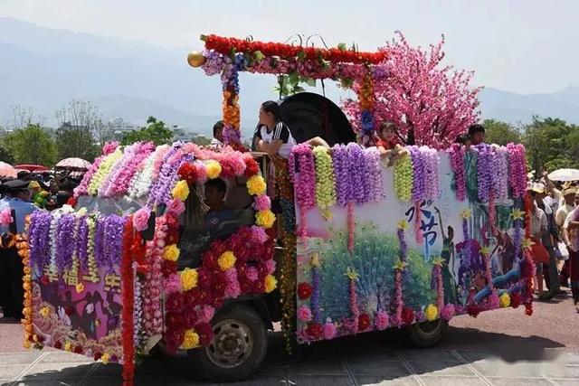 云南泼水节外国人多吗 5ec904c802f242ada4bd99cbb9148007.jpeg
