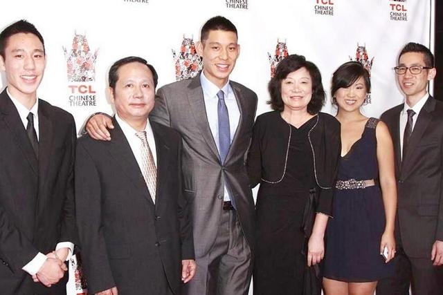 【林书豪】孩子偏偏长到一米九，来学学他们的食谱秘诀爸妈身高没过一米七