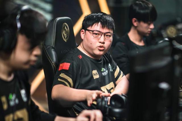 uzi最新消息回归 997477f0705d4f2e8afe7c78e6340b45.jpeg