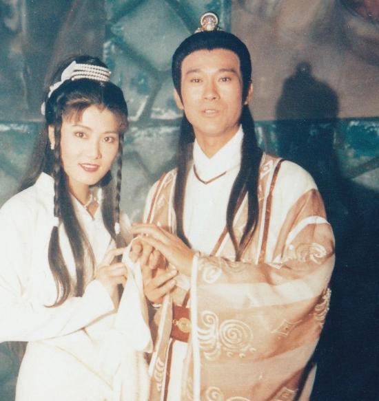 刘真因病离世，20年闺蜜杨丽菁又传入院开刀，本