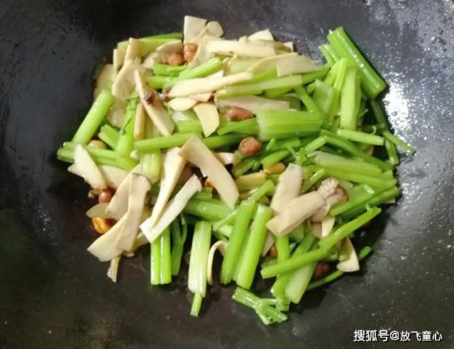 做米饭炒什么菜下饭 9f9ec097de924d5badb4ff6baee933fa.jpeg