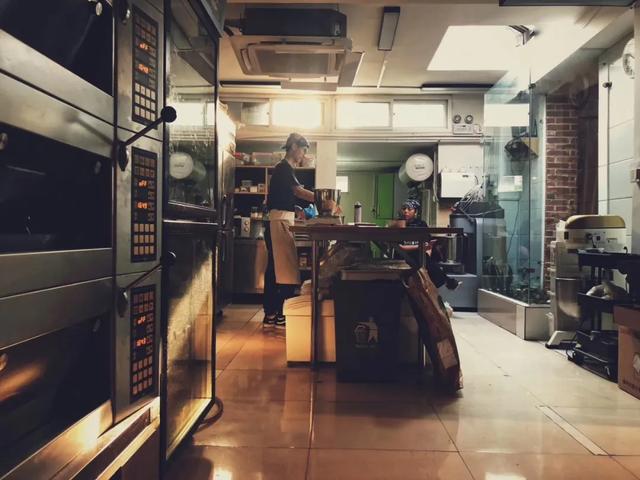 哪个城市有大家庭面包店 ac139382ef214754ae531f08922cadf0.jpeg