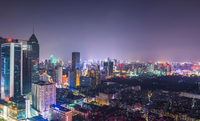 香港经济总量地排名第几_香港药油排名图片