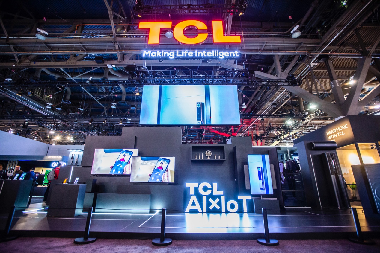 《TCL实业CEO王成首次现身产品直播发售会带货，1分钟销量破3000台》