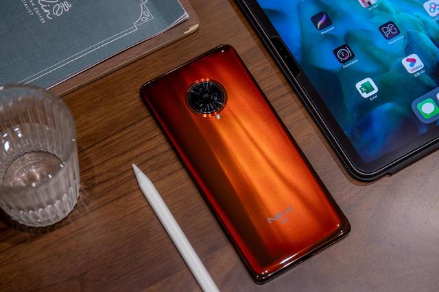 NEX 3S瀑布屏，让人机交互的“第一站”变得更畅爽