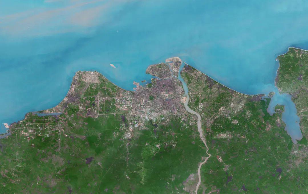 带你一览海南全貌,将通过一组最新的遥感卫星影像图今天,《遥感海南》