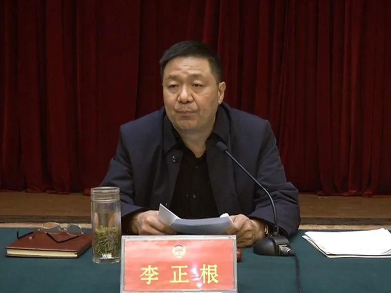 泽州县政协六届十八次常委会召开