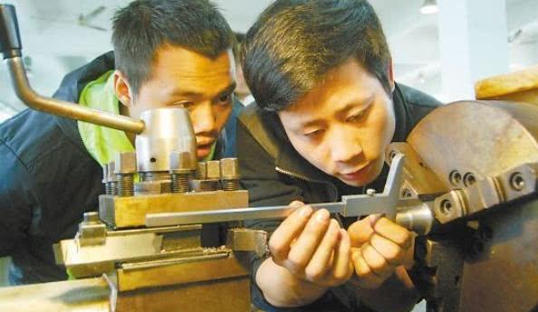 专业：一个比一个心酸，但就业很吃香大学最难“找对象”的6个专业