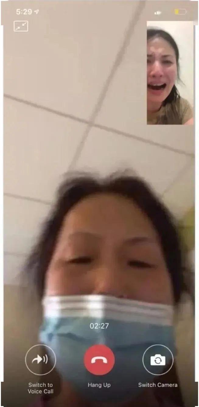 美籍华人记者曾多次声援港du今母亲确诊在美惨遭粗暴对待高喊无人道