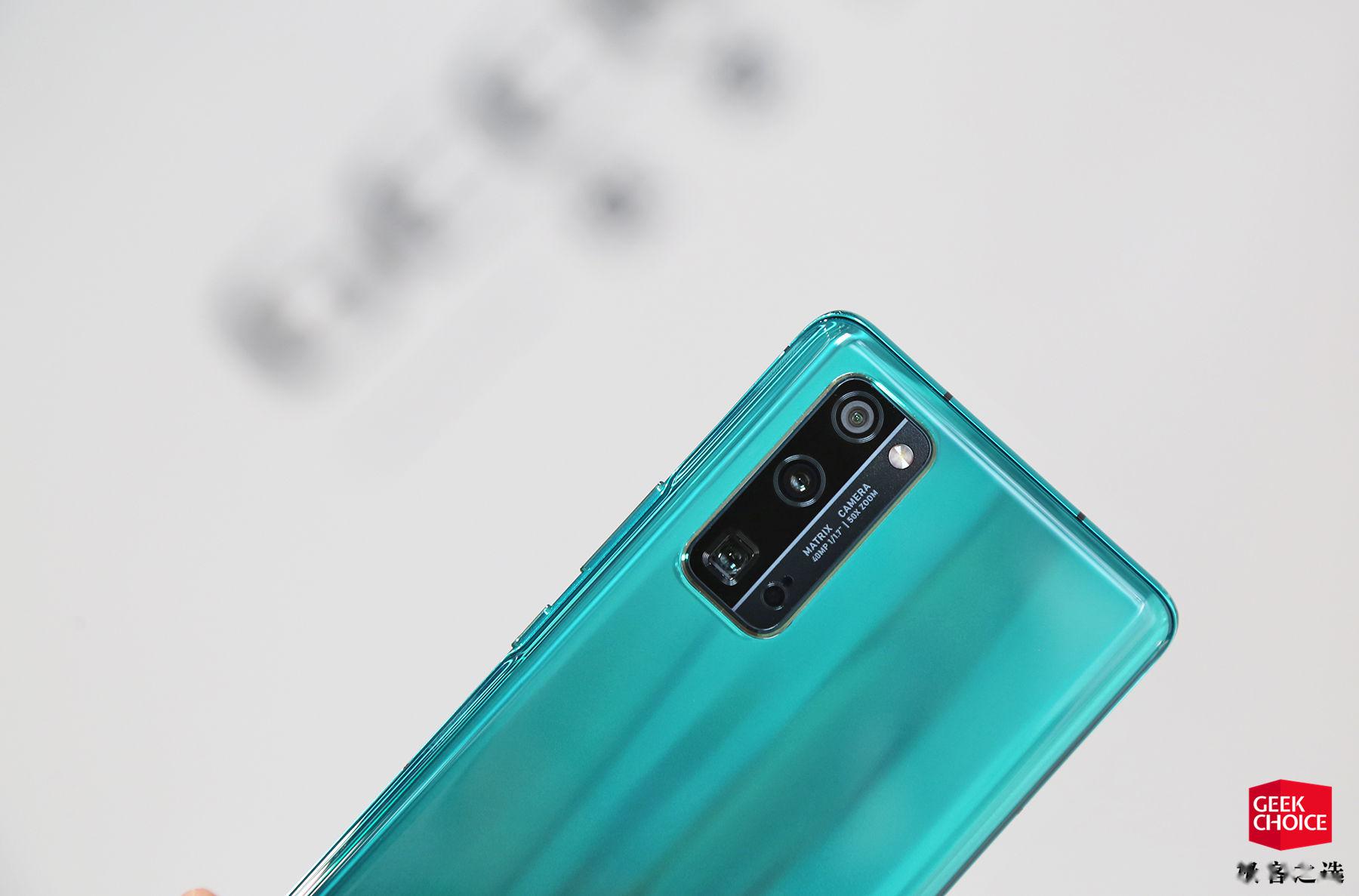 荣耀 30 Pro 体验：「超大杯」很强，「大杯」用起