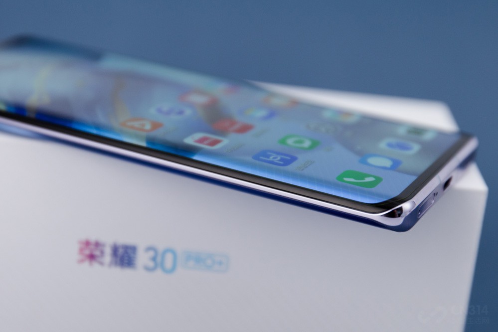 荣耀30 pro 图赏:多维提升,全面体验才能立得住