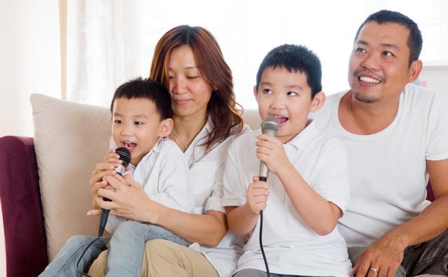 #身高#同学身高让儿子扎心,网友:说好一起长大仨月没见的同学来做客