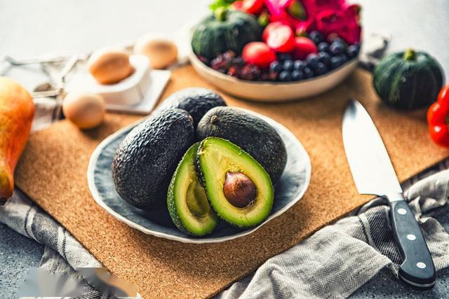 牛油果，真的挺好吃的！