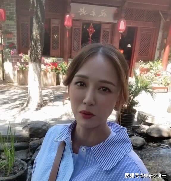 陈乔恩连录两段视频否认怀孕，吐槽是造型师的