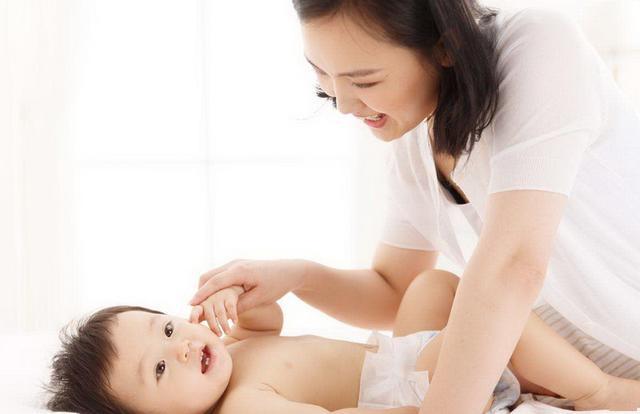 「智商」往往暗示智商比较高，宝妈偷着乐吧新生宝宝有几个地方不好看